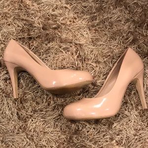 Steve Madden Remmedy Pump in Fawn Patent